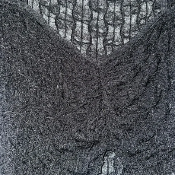 Windsor Black Asymmetrical Ribbed Long Sleeve Blouse - Picture 2 of 3